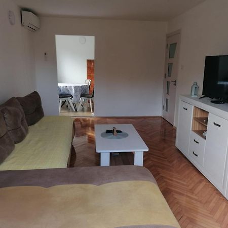 Apartment Novi Central تْشيرسيك نوفي المظهر الخارجي الصورة