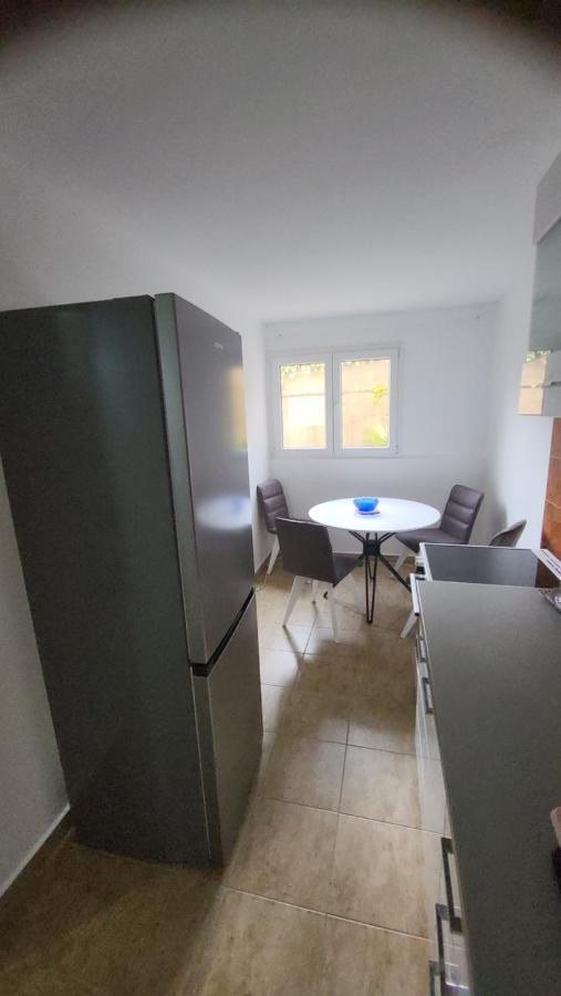 Apartment Novi Central تْشيرسيك نوفي المظهر الخارجي الصورة
