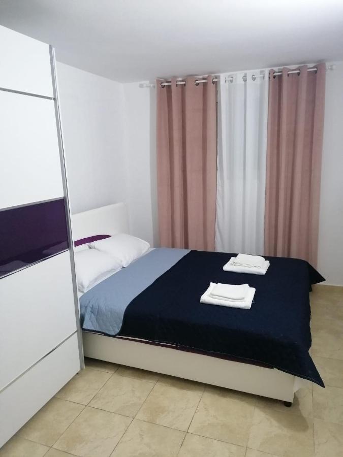 Apartment Novi Central تْشيرسيك نوفي المظهر الخارجي الصورة